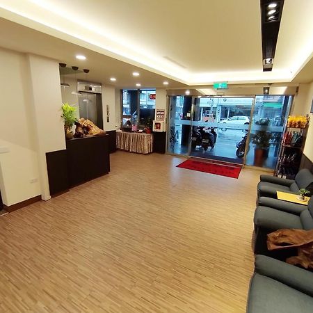 富裕商旅 Rich-Hotel T'ai-tung Dış mekan fotoğraf