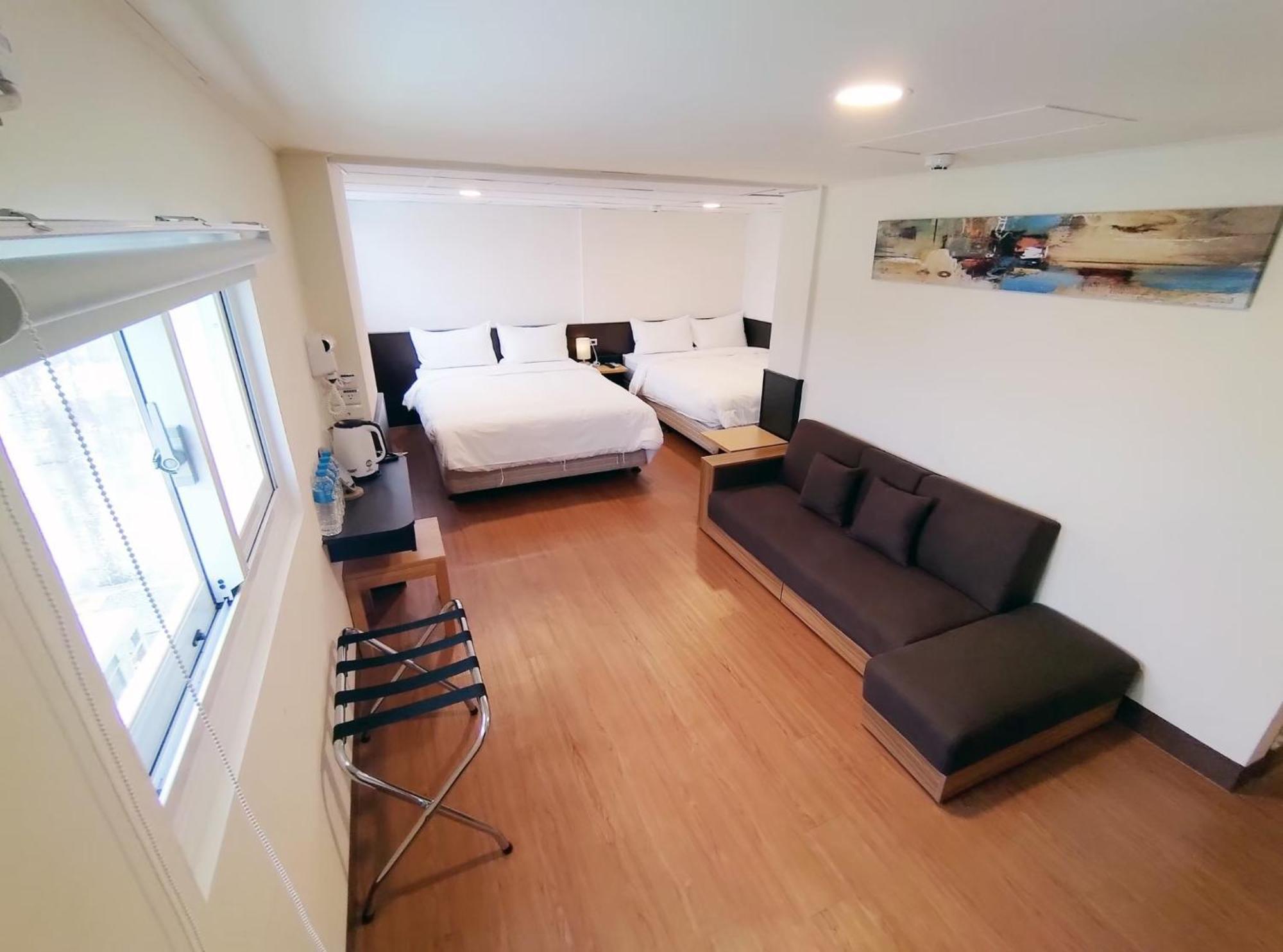 富裕商旅 Rich-Hotel T'ai-tung Dış mekan fotoğraf